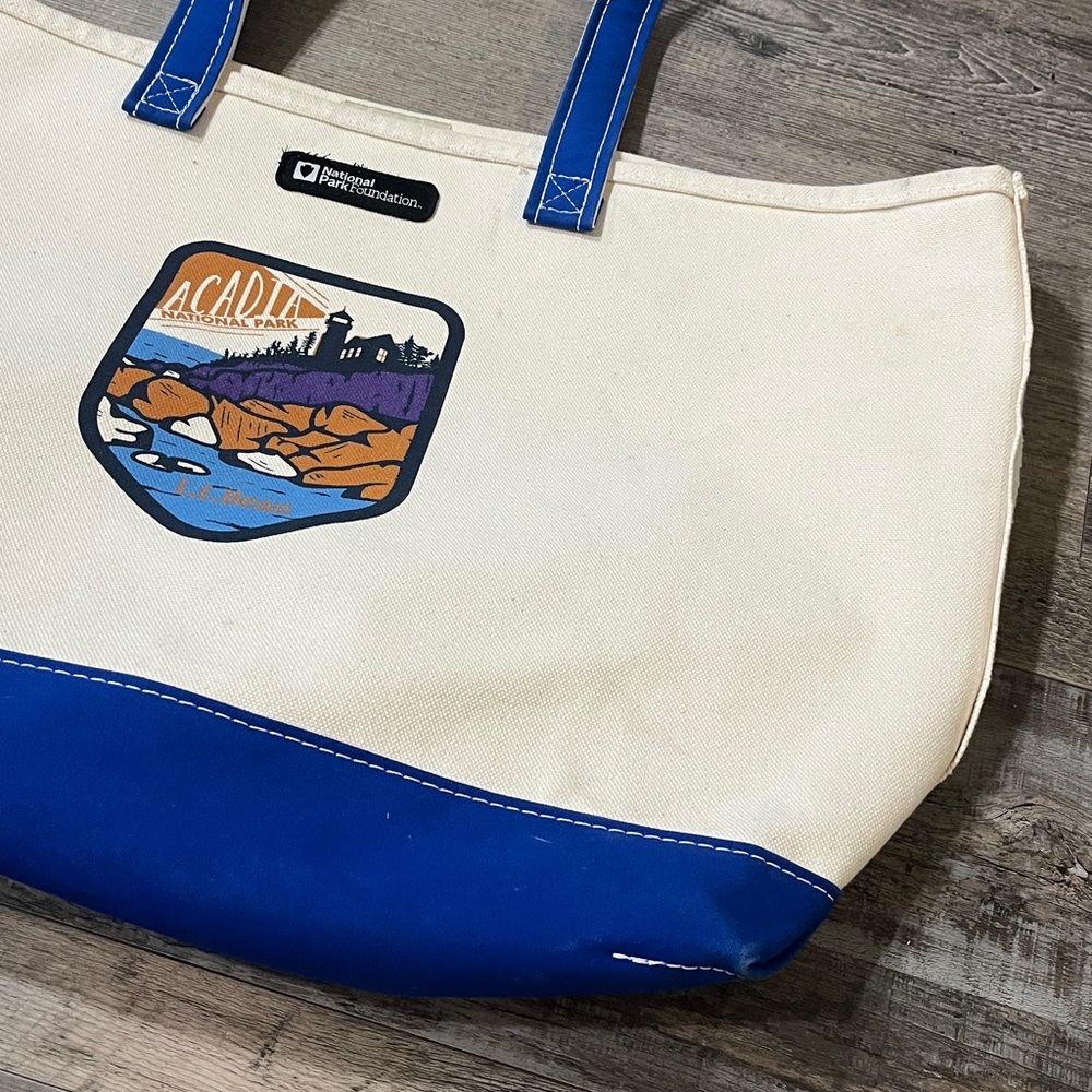 L.L Bean Limited Edition Boat and Tote For the National Parks Collection: Acadia - Picture 4 of 11